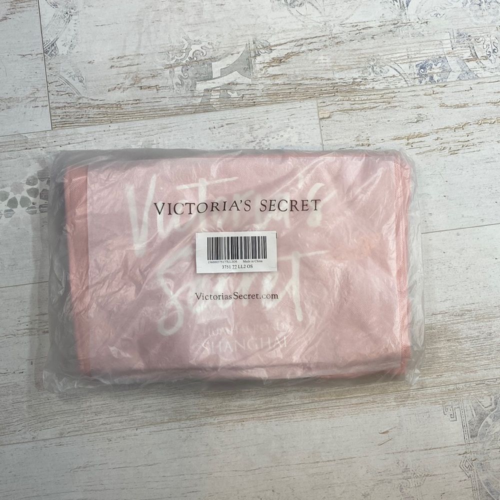 Victorias Secret Shanghai Fashion Show Light Pink and White Tote Bag - Picture 2 of 4